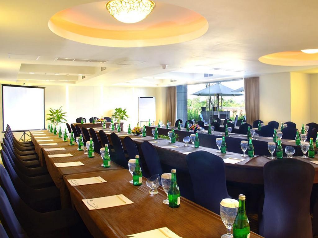 Hotel Aston Kuta And