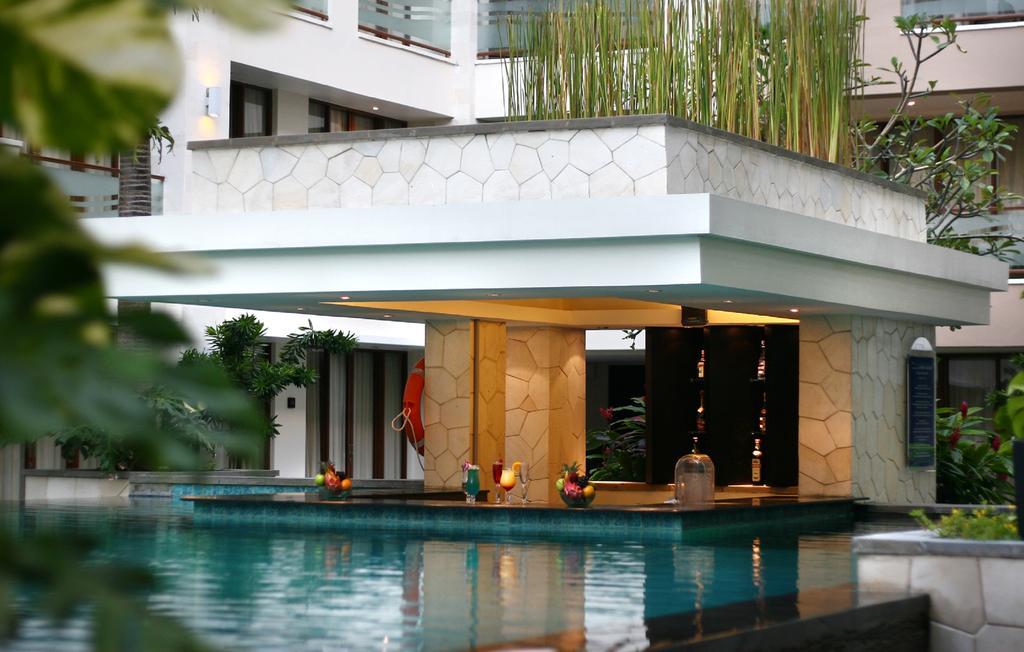 Aston Kuta And 4*